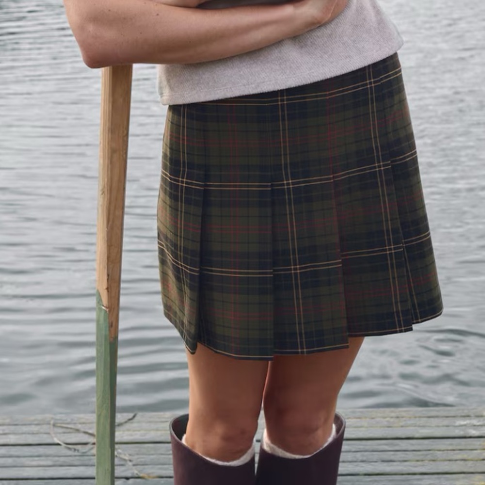 Plaid Olive Pleated Skirt